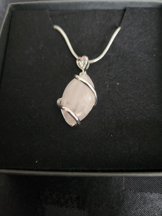 ROSE QUARTZ SPIRAL on 18" CHAIN 