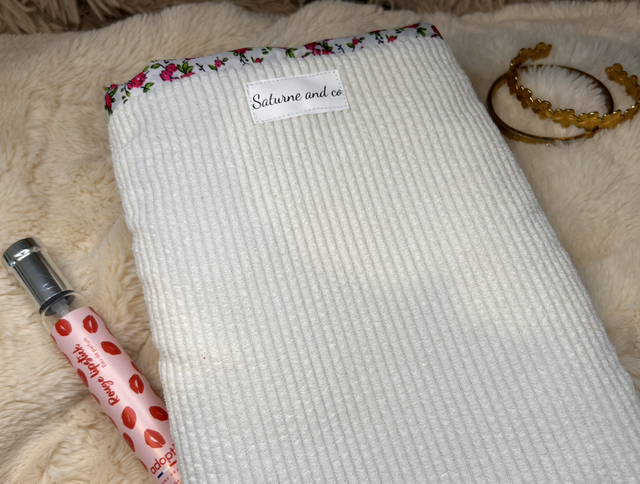 Pochette à Livre Broché Juliette