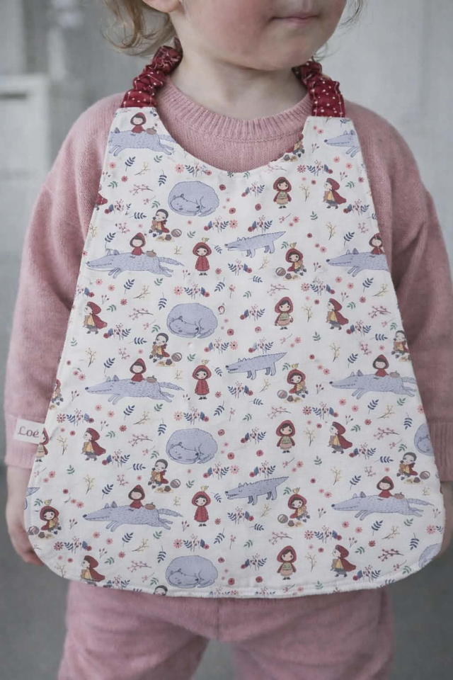 Serviette élastiquée chaperon rouge