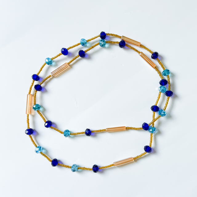 Chaine de taille bleue