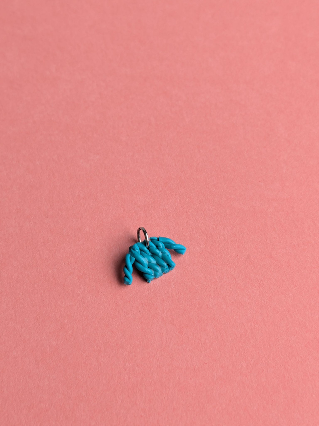 Charm pull