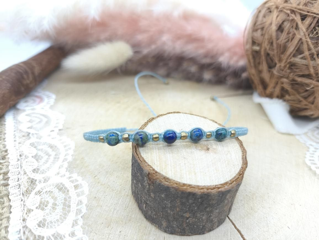 Bracelet fin bleu apatite et perles inox