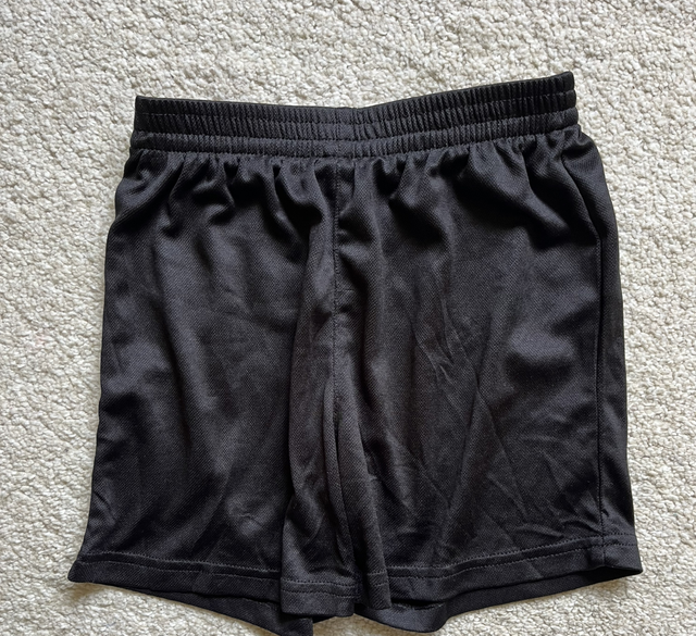 Black PE shorts 6-7 years