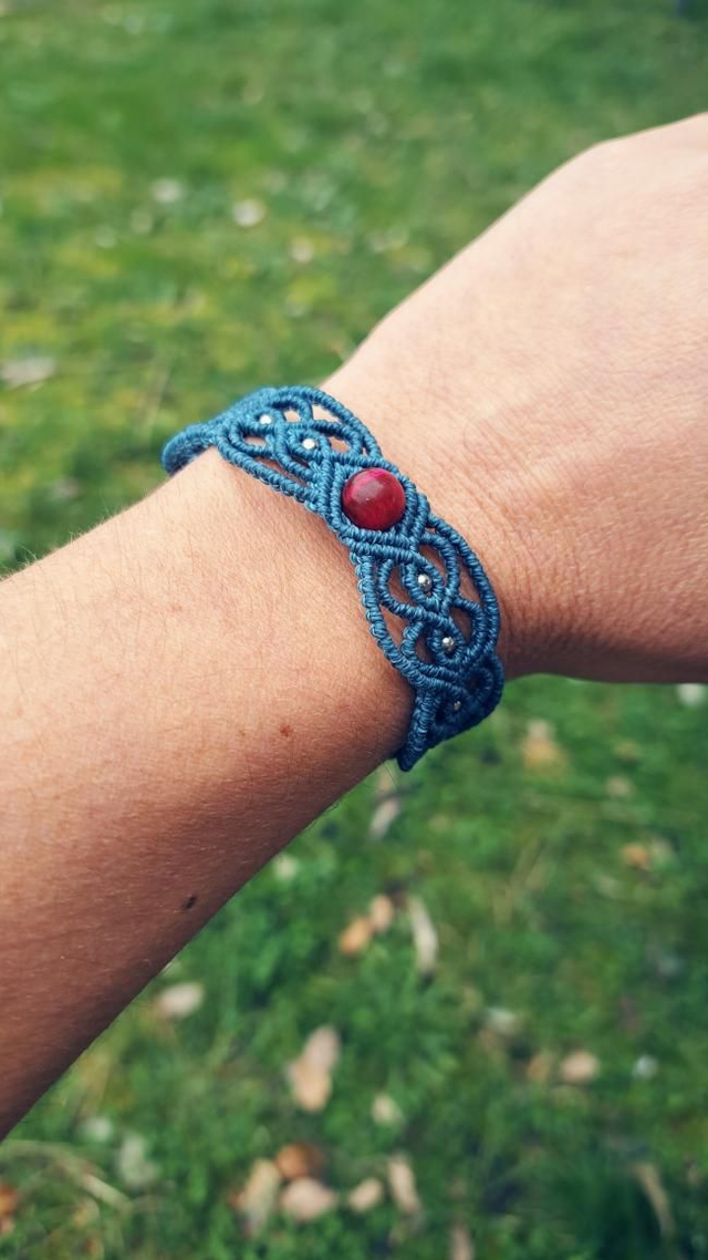 Kit intermédiaire micro-macramé - Bracelet Frise ondulée