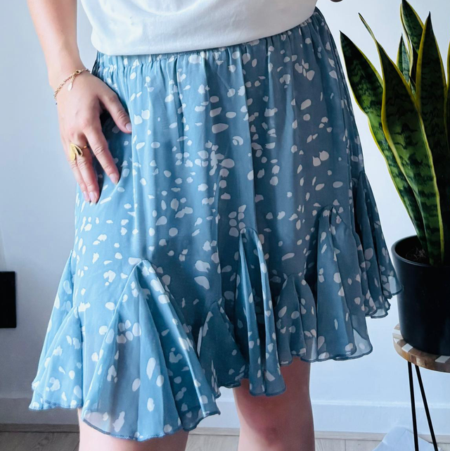 Lichtblauwe rok met stippen 