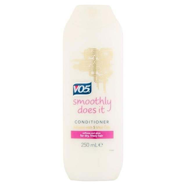 VO5 Smoothly Does It Conditioner 250ml