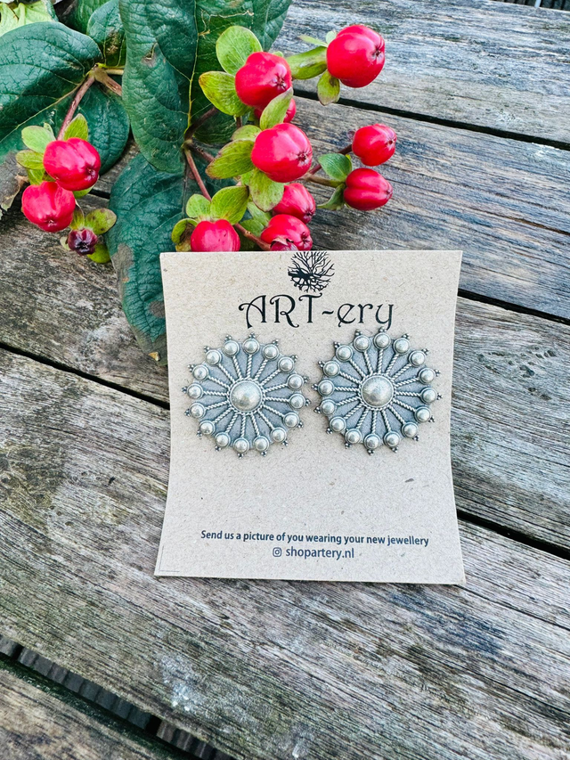 Architecture inspired jewellery