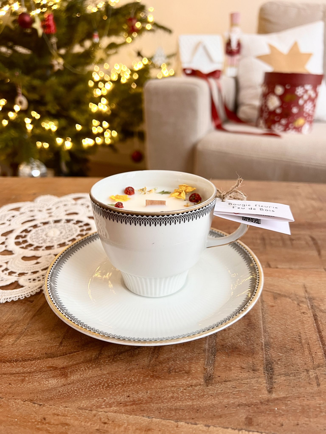 🎄 Bougie Feu de bois - tasse à thé &quot;frise noire et liseré doré&quot; avec sous-tasse