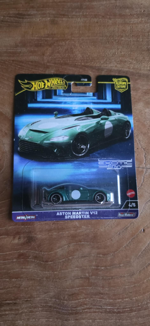 Aston Martin v12 speedster
