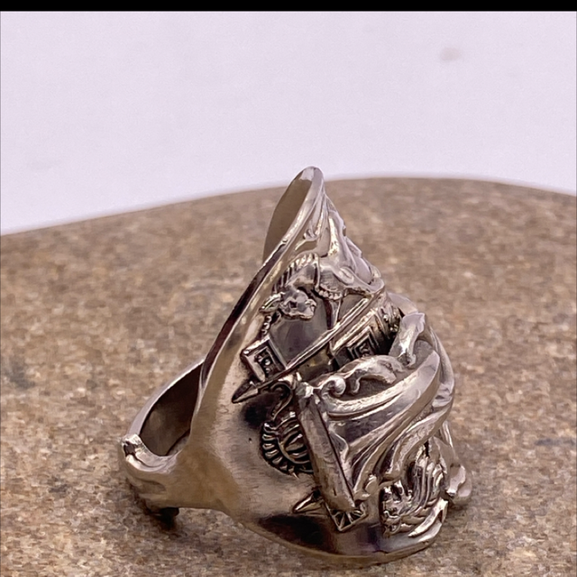 The Ring of Soothing Light