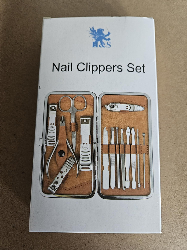 H&S 14-teiliges Maniküre Set aus Edelstahl mit PU-Etui – Perfekte Nagelpflege unterwegs