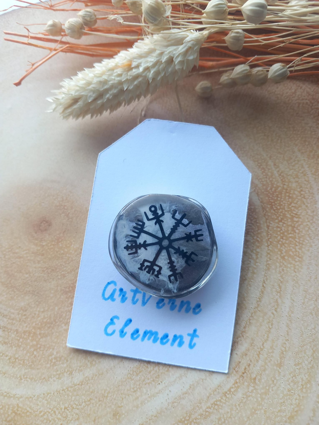 Pin's vegvisir