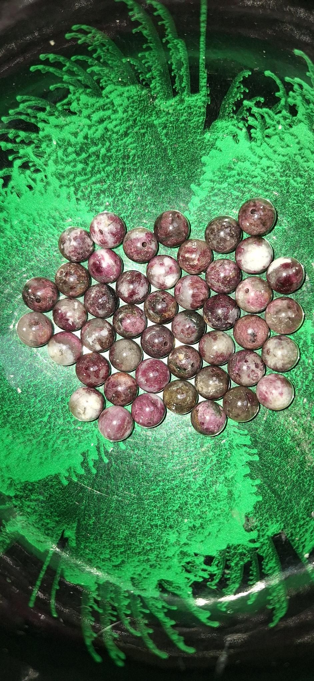 Red tourmaline 8mm