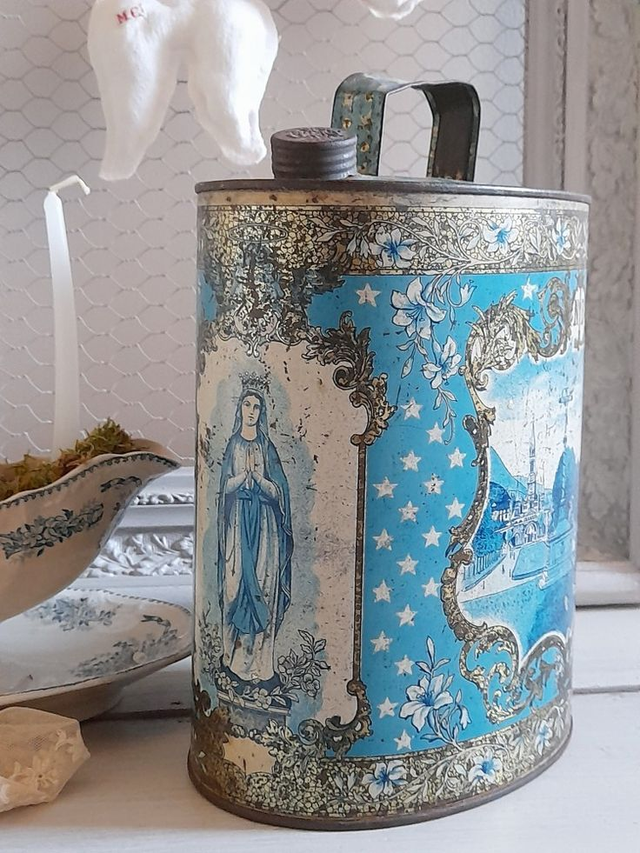 Grand bidon ancien d&#039;eau Bénite de Lourdes