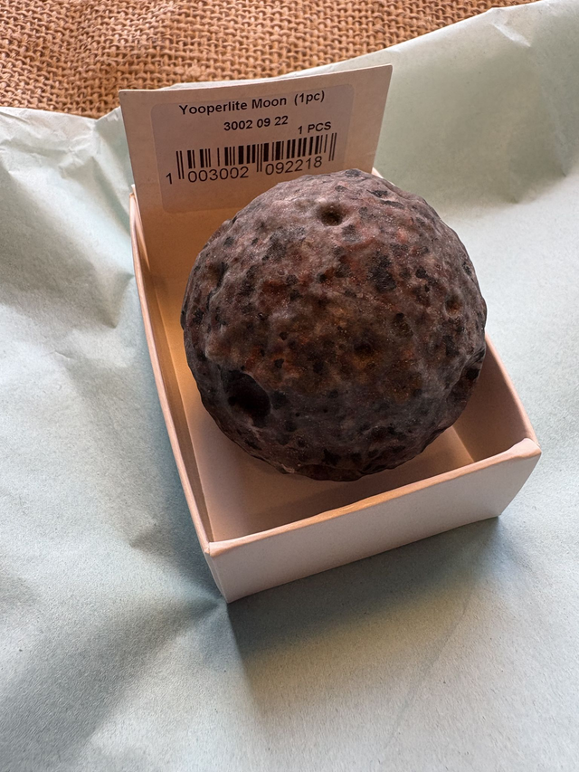 Large Yooperlite Moon - Glows Orange in UV light!