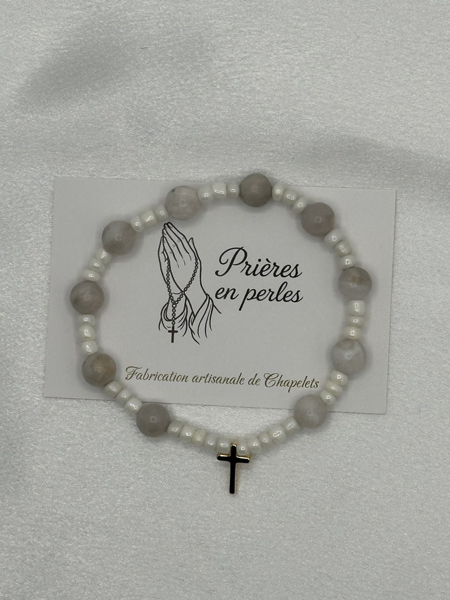 Dizainier artisanal en perles grises et blanches - croix dorée