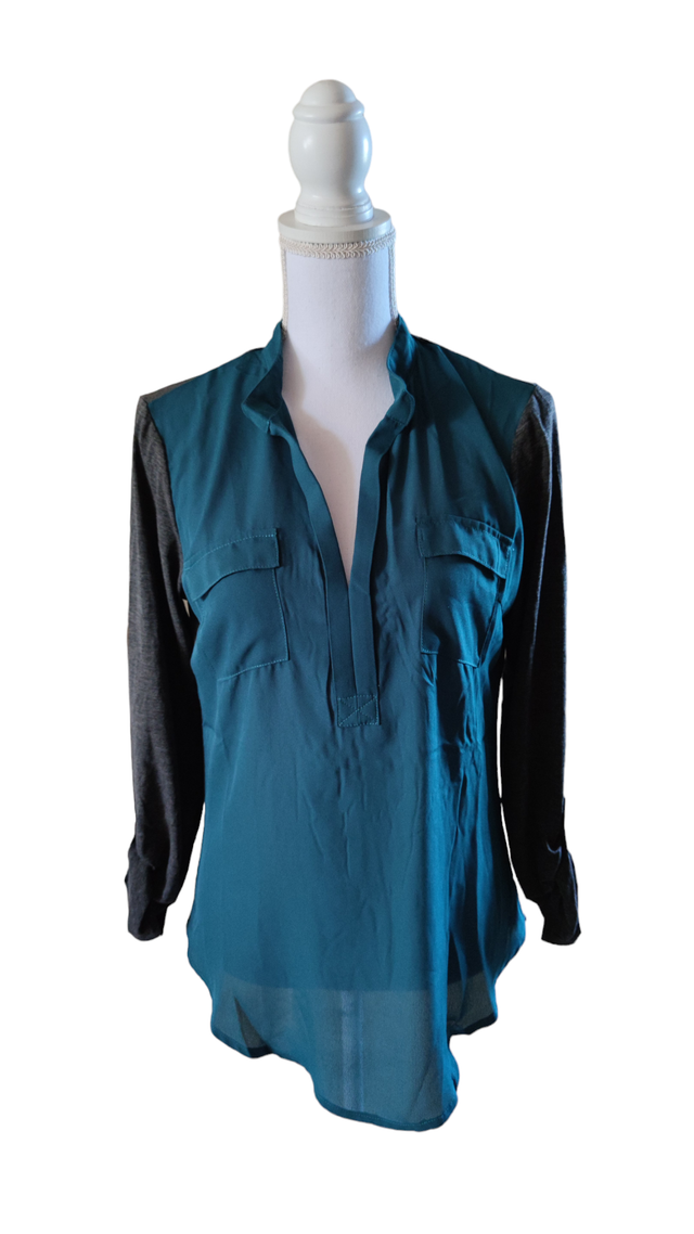 Tee-shirt à manches longues gris et vert (Thyme and Honey)