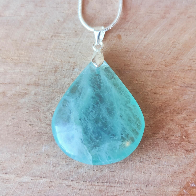 Pendentif "Séléné" Fluorine verte AA