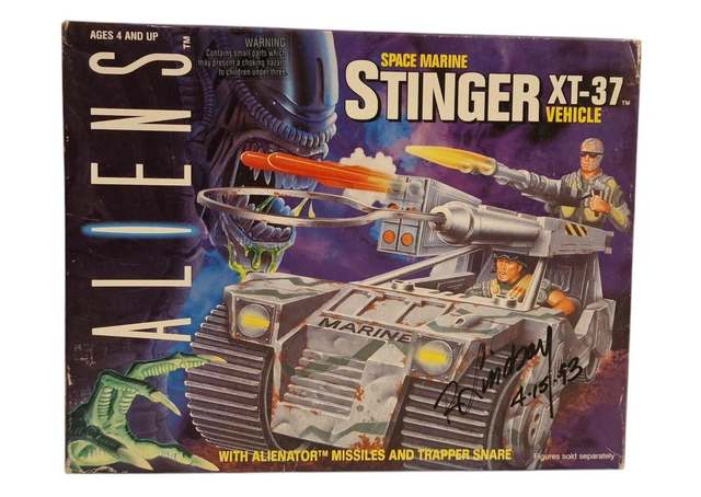 Space Marine Stinger XT-37 vehicle - Signed