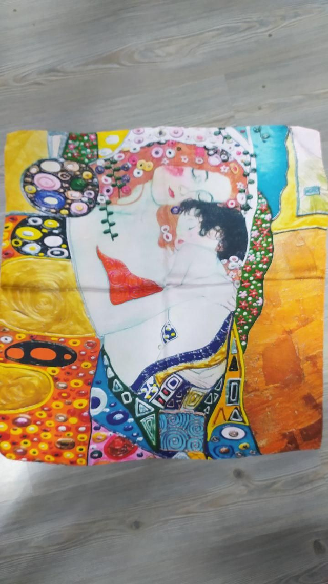 Foulard quadrato Le tre età della donna di Klimt