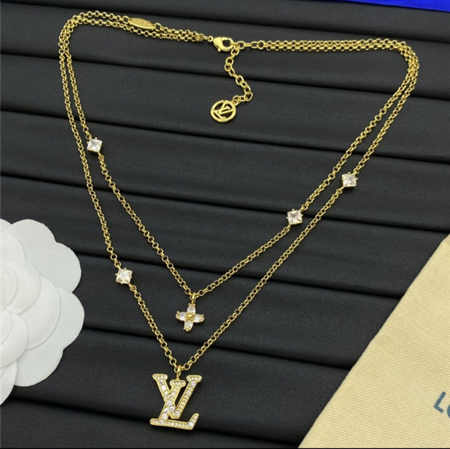 Collier LV