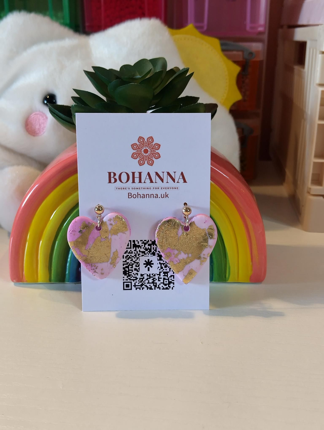 Handmade polymer clay earrings - pink and gold metallic heart&#039;s 