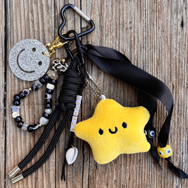 Grigri de Sac Big Smiley black BONHEUR