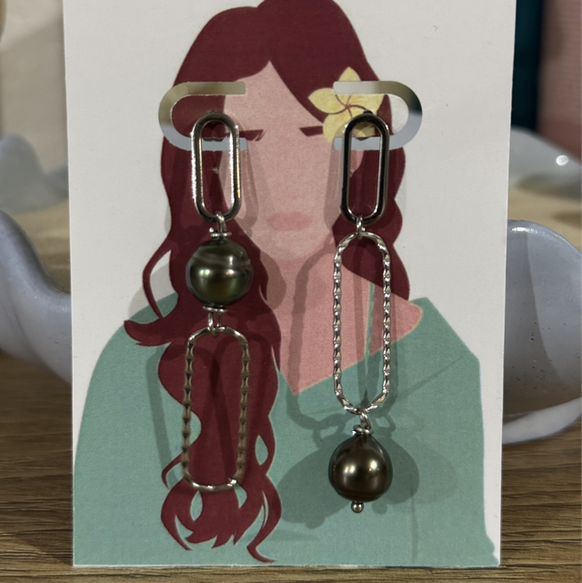 Boucles asymétrique Paea