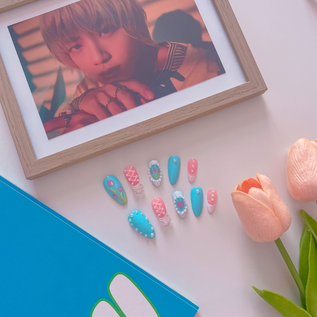 Set de Press-on Nails "Heart on the Windows" 💖🌷