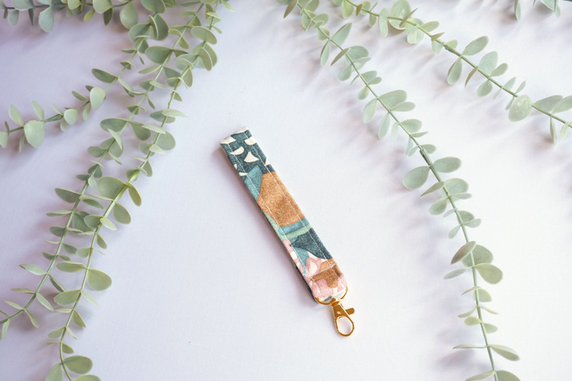 Keyring Wristlet #004