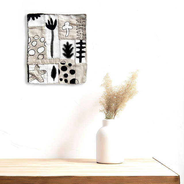 Tableau textile contemporain noir, blanc et écru