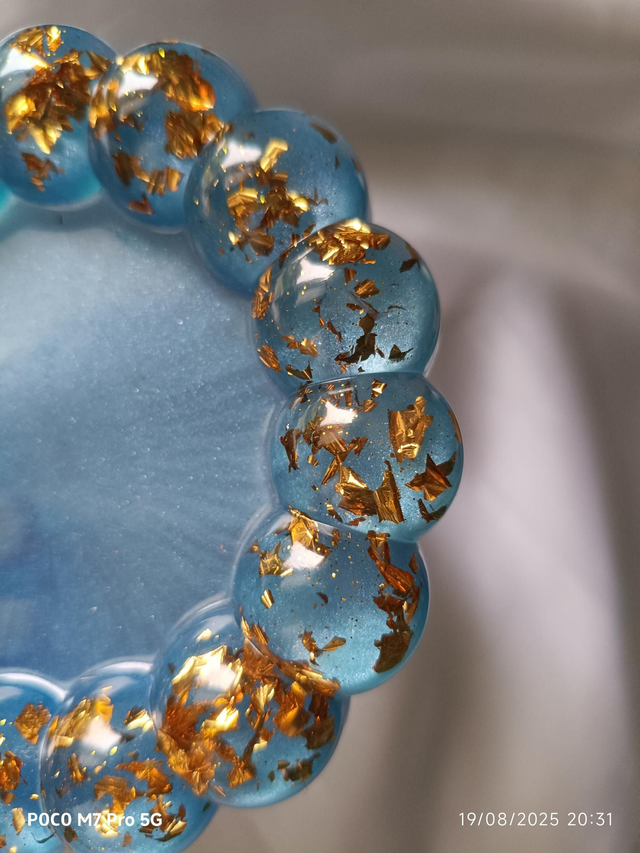 Vide poche bleu intense