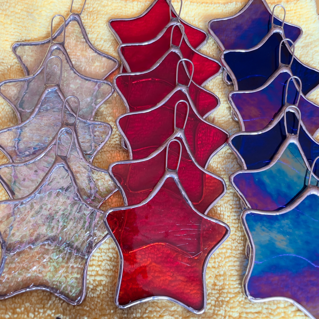 Mini hanging stained glass star (7-8cm)