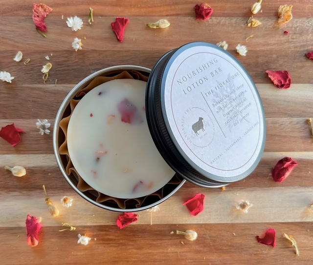 Small Nourishing Lotion Bars (in a range of fragrances)