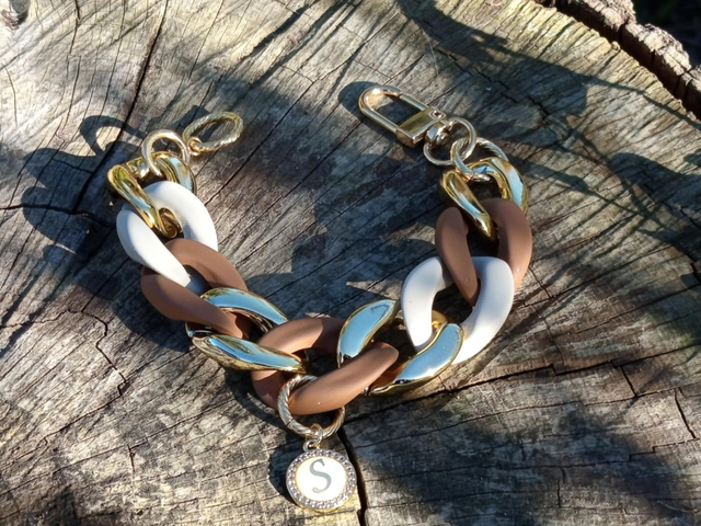 Bracelet gros maillons en acrylique Sangam