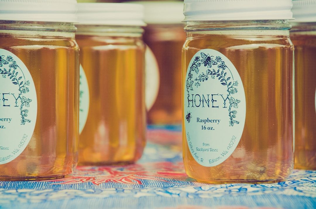 Honey - local burbage 