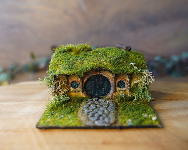 Hobbit Hole Diorama - mini 