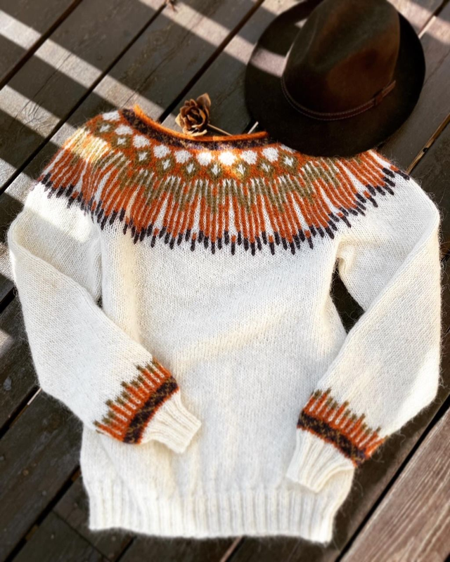 Hopi Sweater Kit - Col 01 (Golden Heather and White Lettlopi) - Wool &amp; Pattern - Linka Neumann
