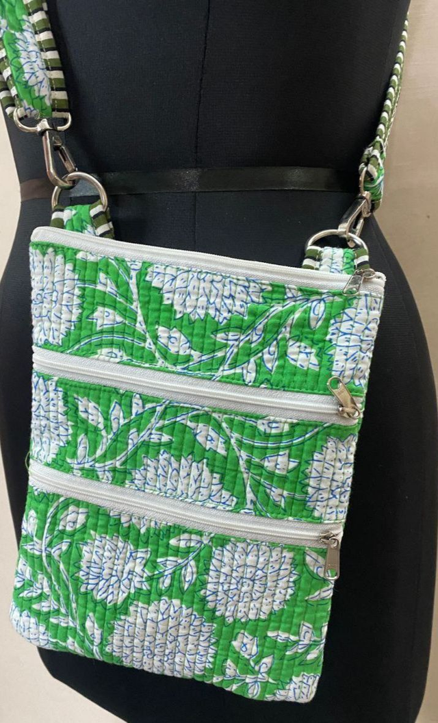 Passport Bag 3 pochettes, à fermeture éclair