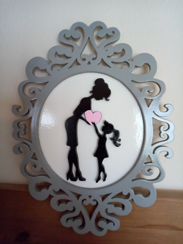 Cadre chantournée pour la Fête des Mères - 17x23 cms