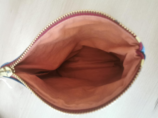 Trousse en tissu recyclé - 2 coeurs