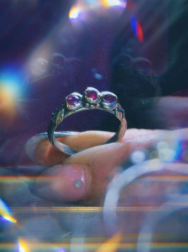 Ruby Berries & Leaves Detailed Ring