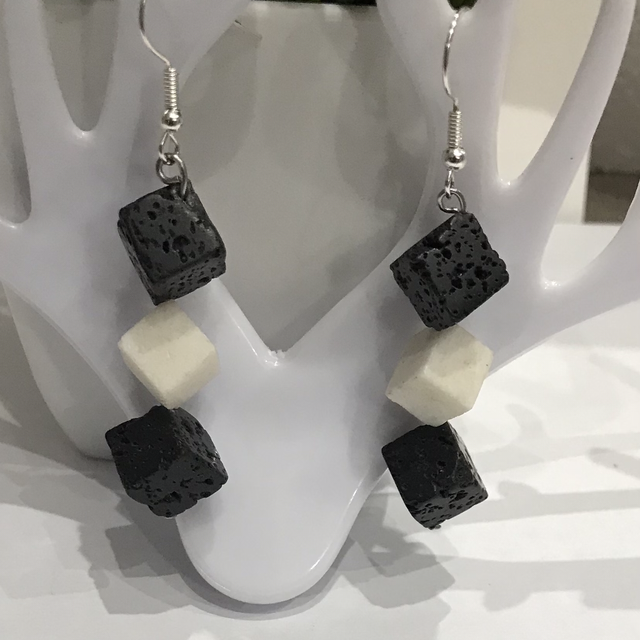 White/Black Dangling Earrings- WBD110