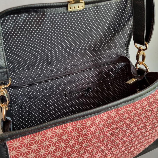 Sac cartable fermeture zippée "Asanoha" rouge simili cuir noir