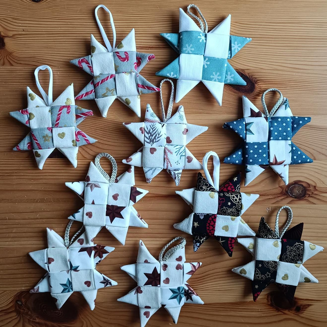 Faltstern aus Stoff, ca.7×7cm, weihnachtlich, Deko, mehrfarbig