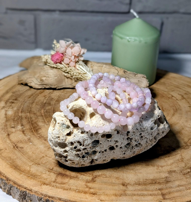 Quartz rose - pierre de l'amour et de la paix intérieure