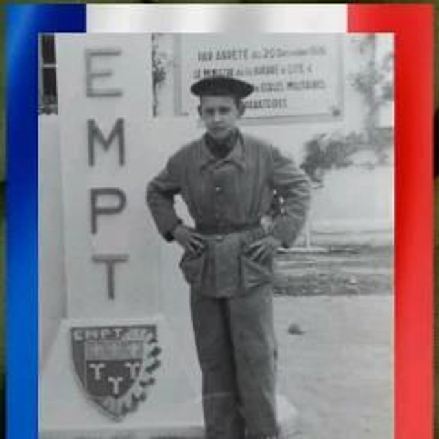 Neuf ans en uniforme 