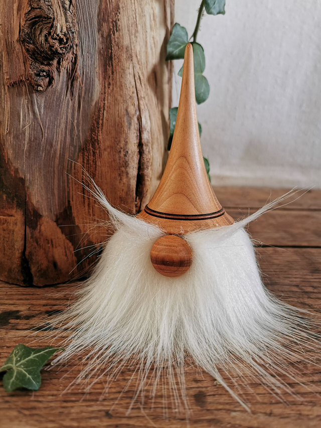 Tomte en Merisier
