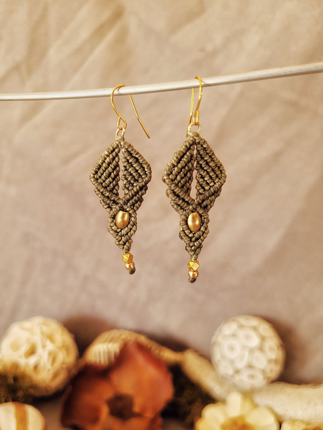 Macramé laiton et vert clair