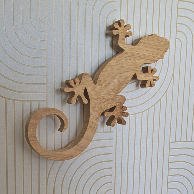 Salamandre murale en chêne